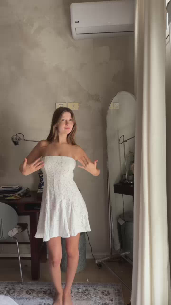 טען וידאו: 