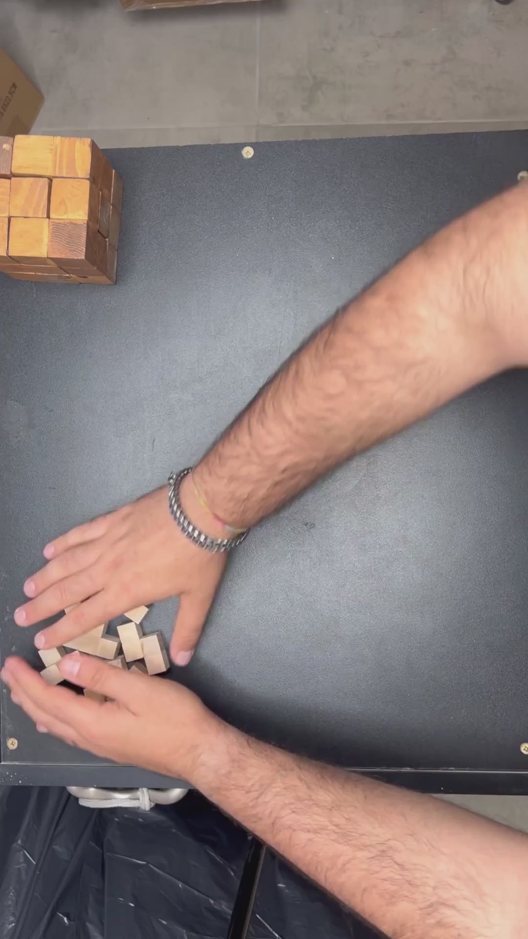טען וידאו: 