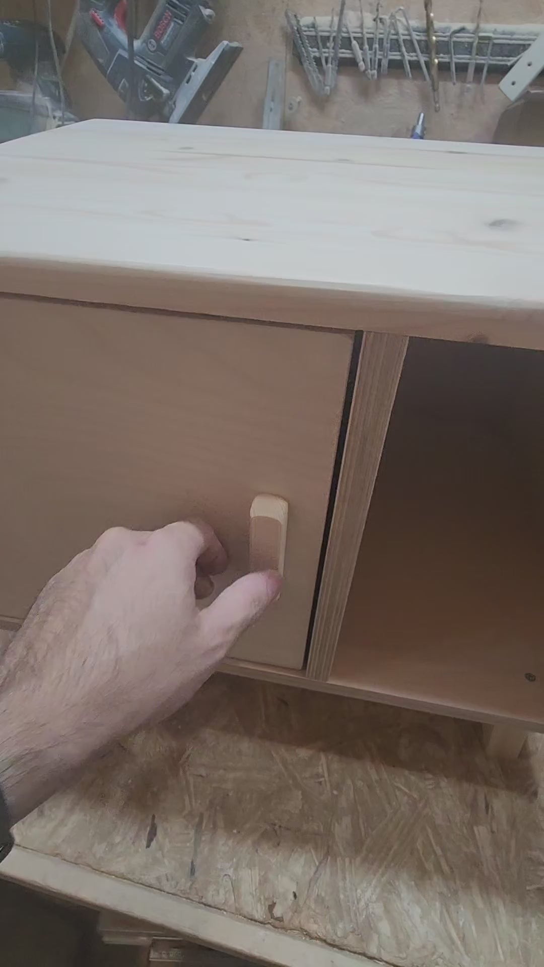 טען וידאו: 