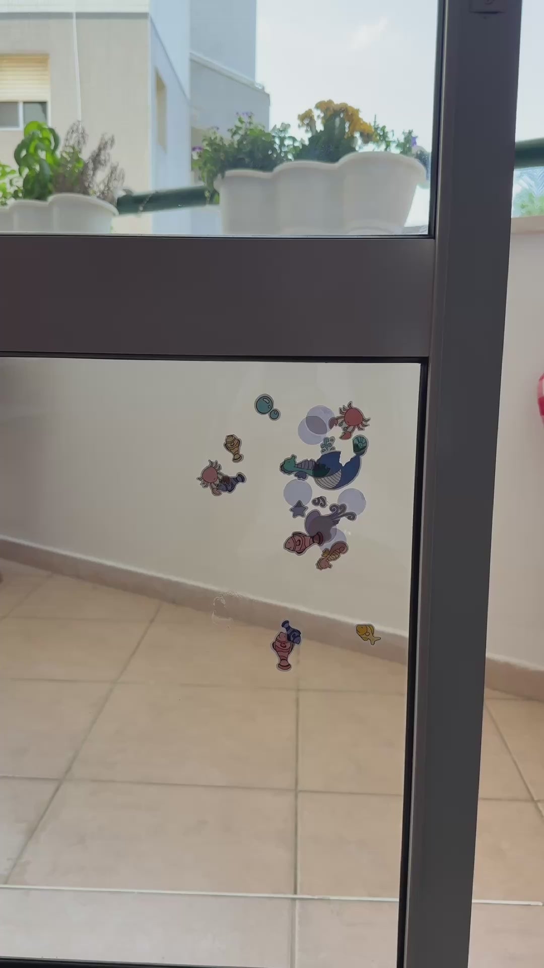 טען וידאו: ספריי להסרת מדבקות