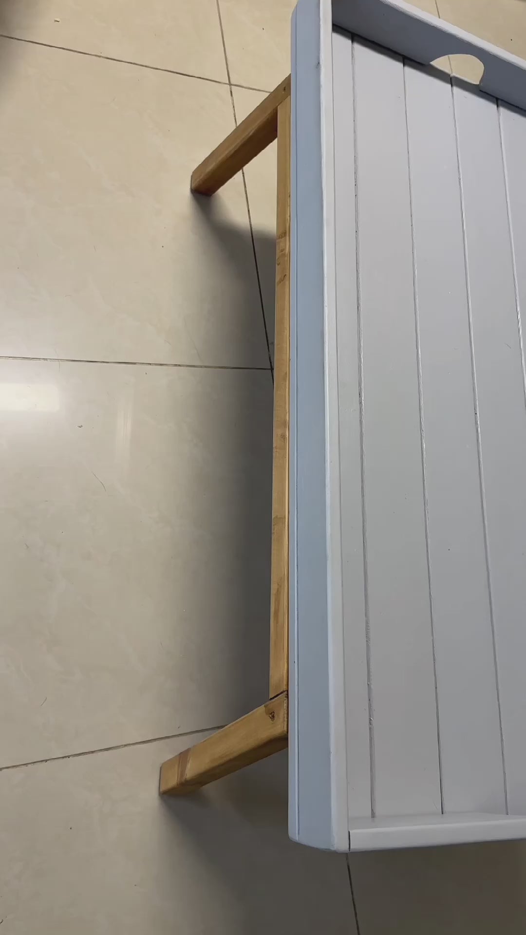 טען וידאו: 